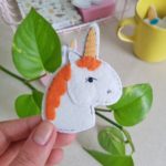 THEODORE – Broche unicornio naranja
