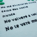 KATARINA – Bastidor "Ya no" con fondo mint - Imagen 3