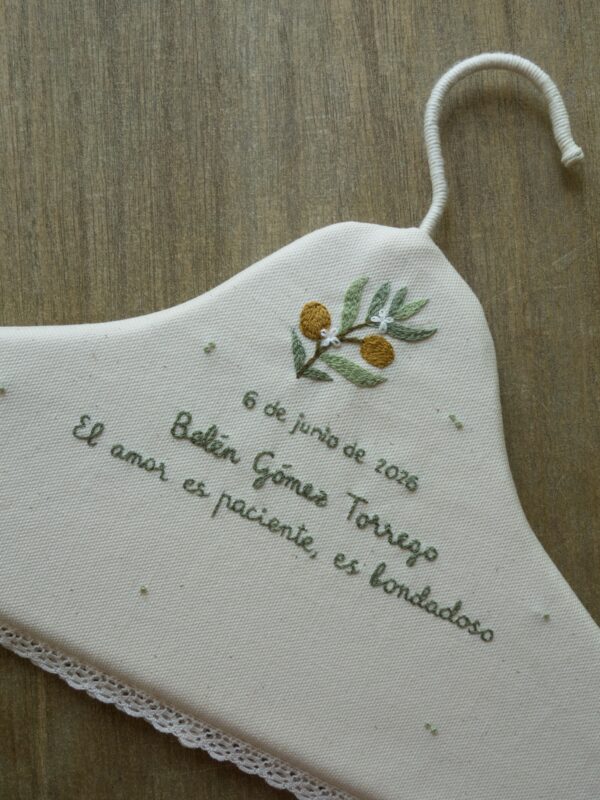 JIMENA – Percha para boda personalizada, hecha por encargo - Imagen 8