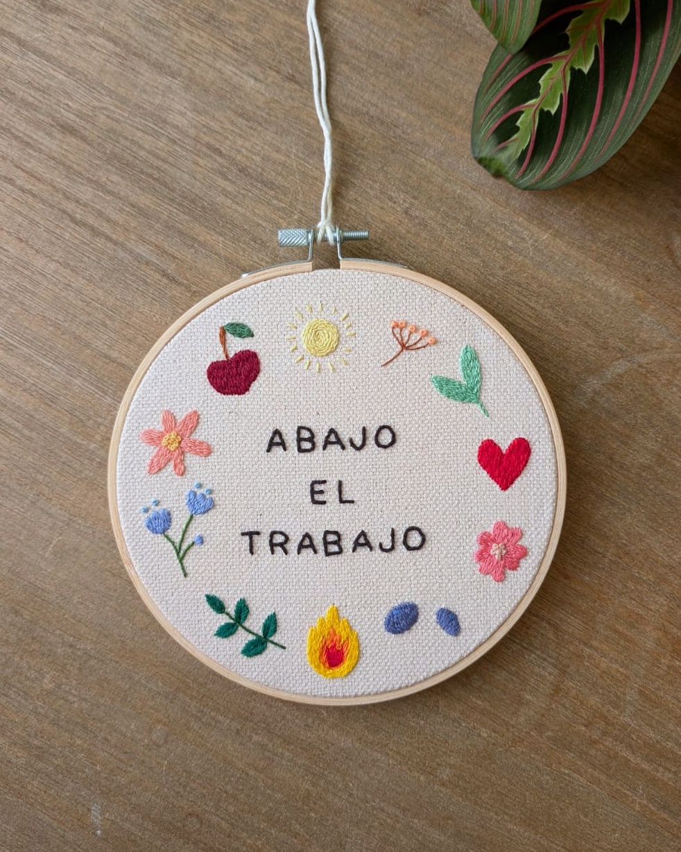 KATARINA – Bastidor "Abajo el trabajo" 003